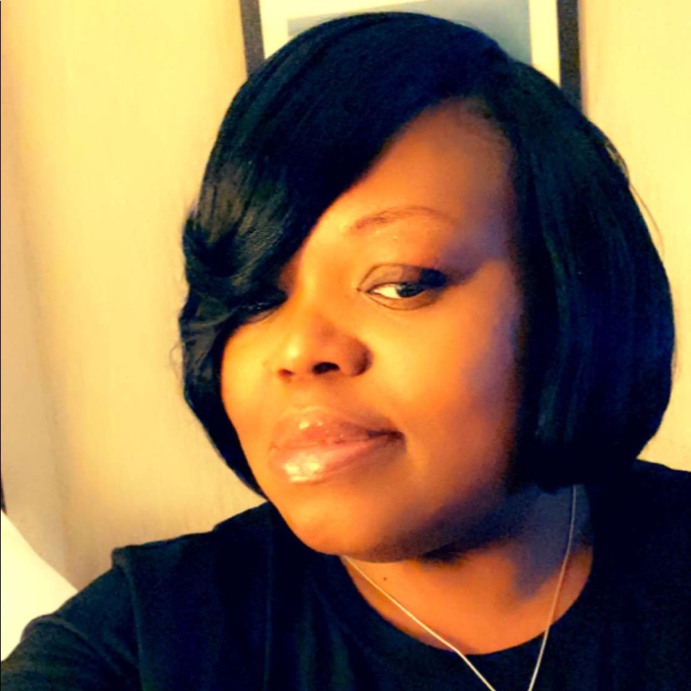 Meet your Posher, Nita